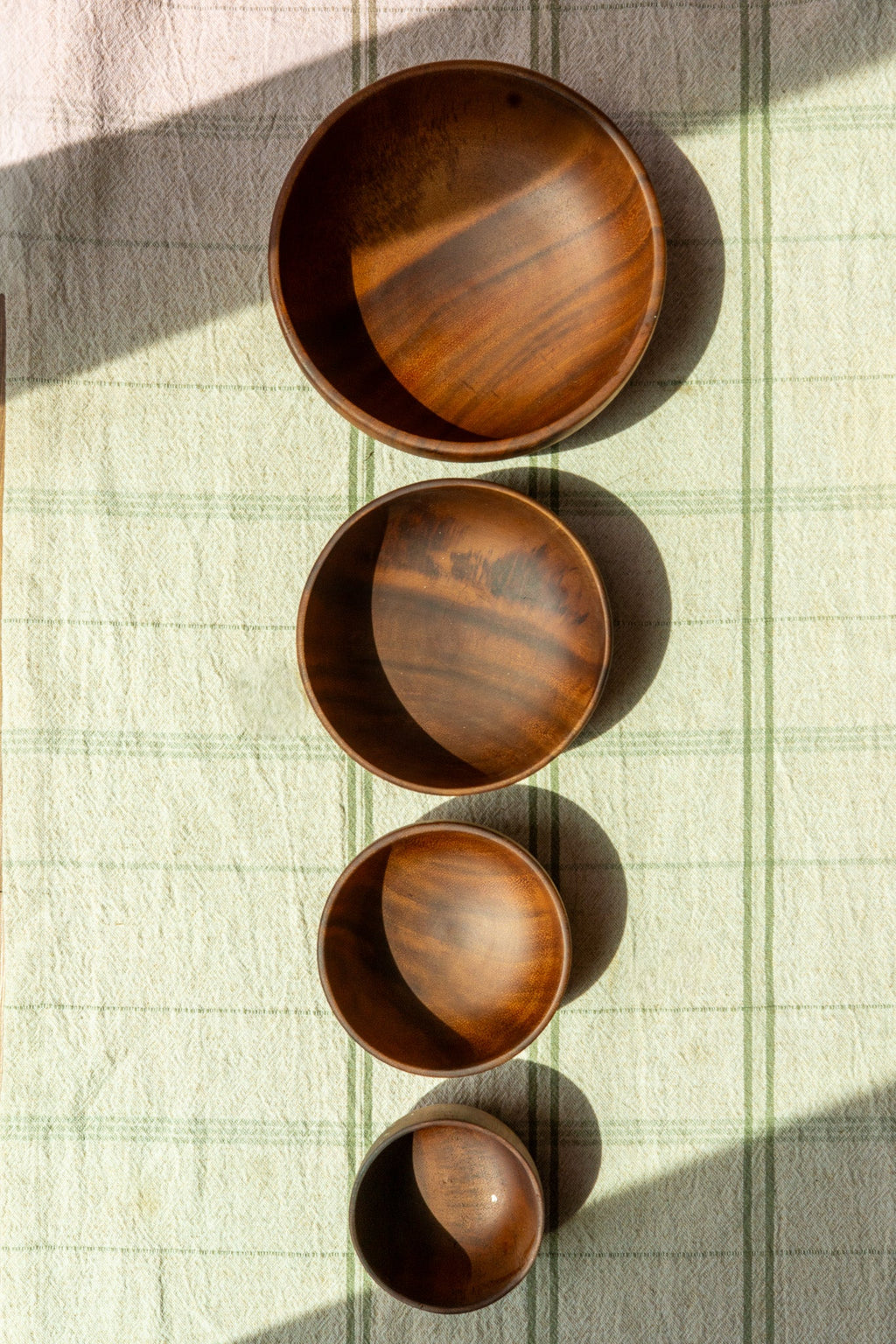 Rustic Acacia Wood Bowl Set