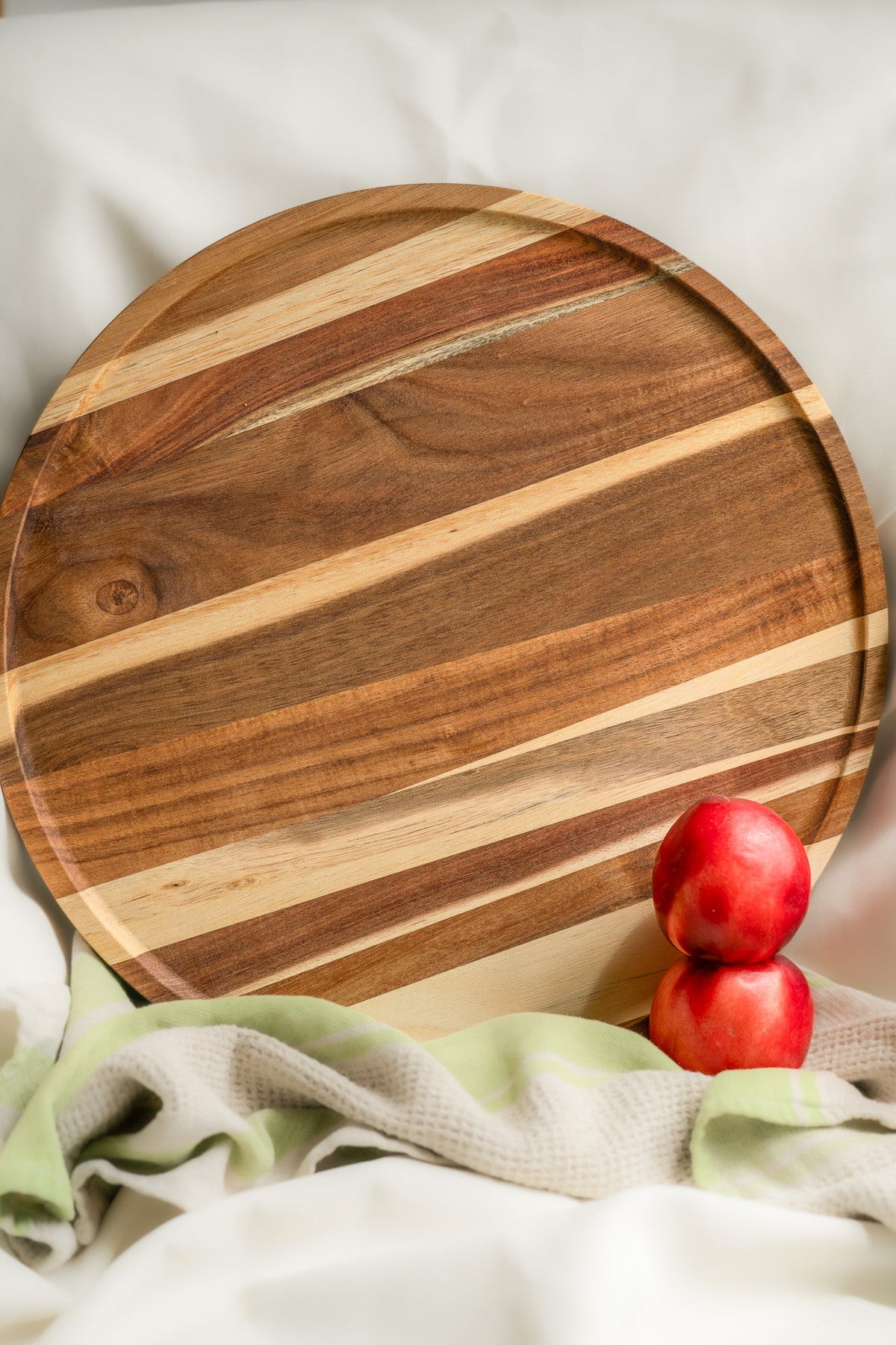 Round Charcuterie Serving Board with Beveled Edge